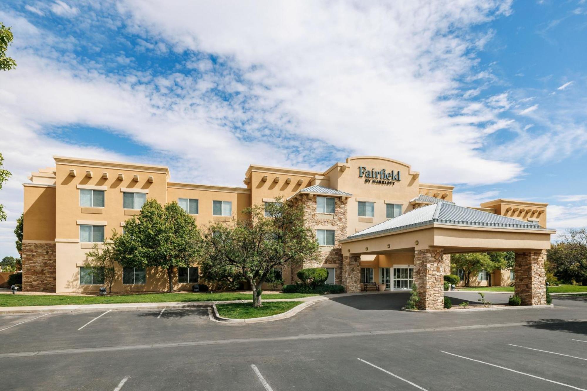 Hotel Fairfield &