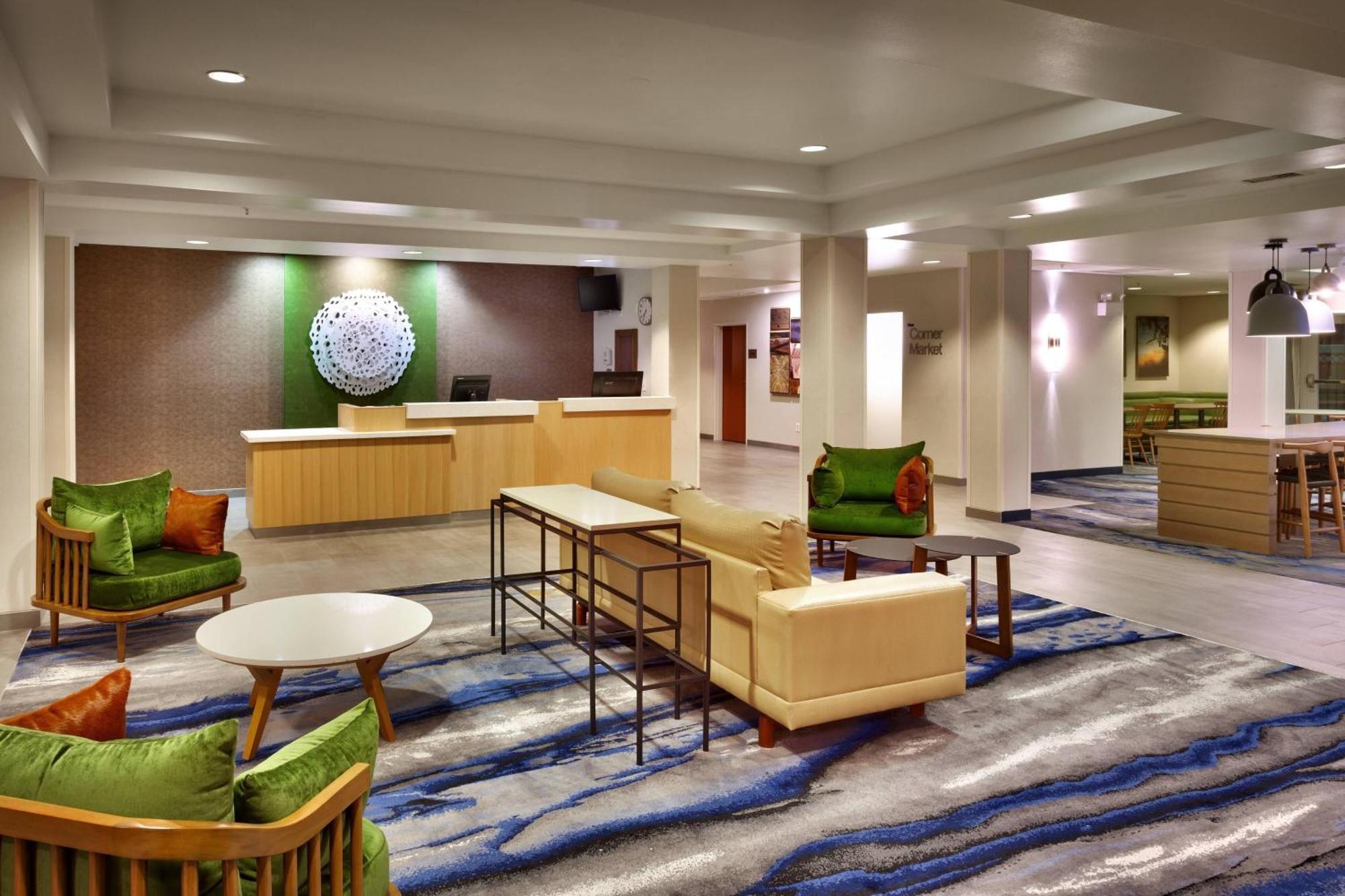 Hotel Fairfield &